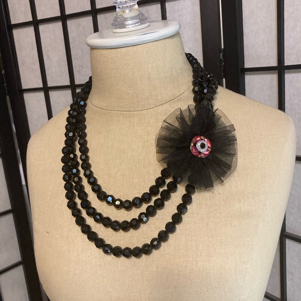 NY&Co.- Dress jewelry 💕